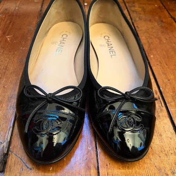 CHANEL Flats - Picture 11 of 11